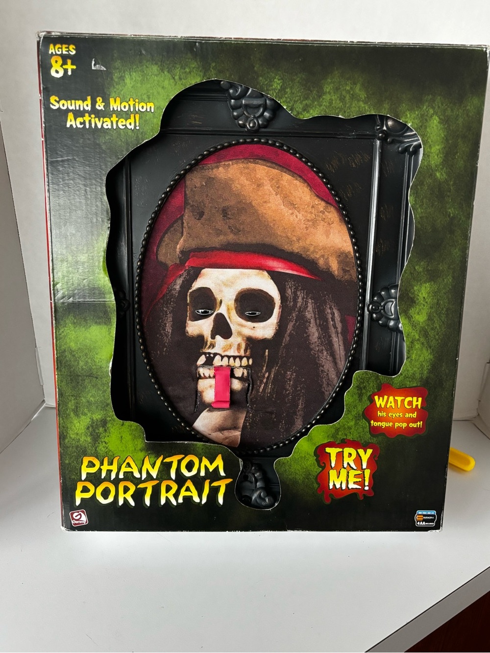 2005 Gemmy Phantom Portrait Sound & Motion Activated
